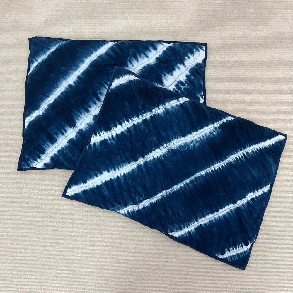 NWOT Pottery Barn Teen Pbteen Tahiti Tie Dye Standard Sham Set,1 pair, Navy Blue
